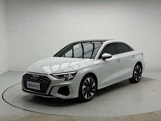 Audi A3 A3L Limousine 35 TFSI, Стиль Спорт