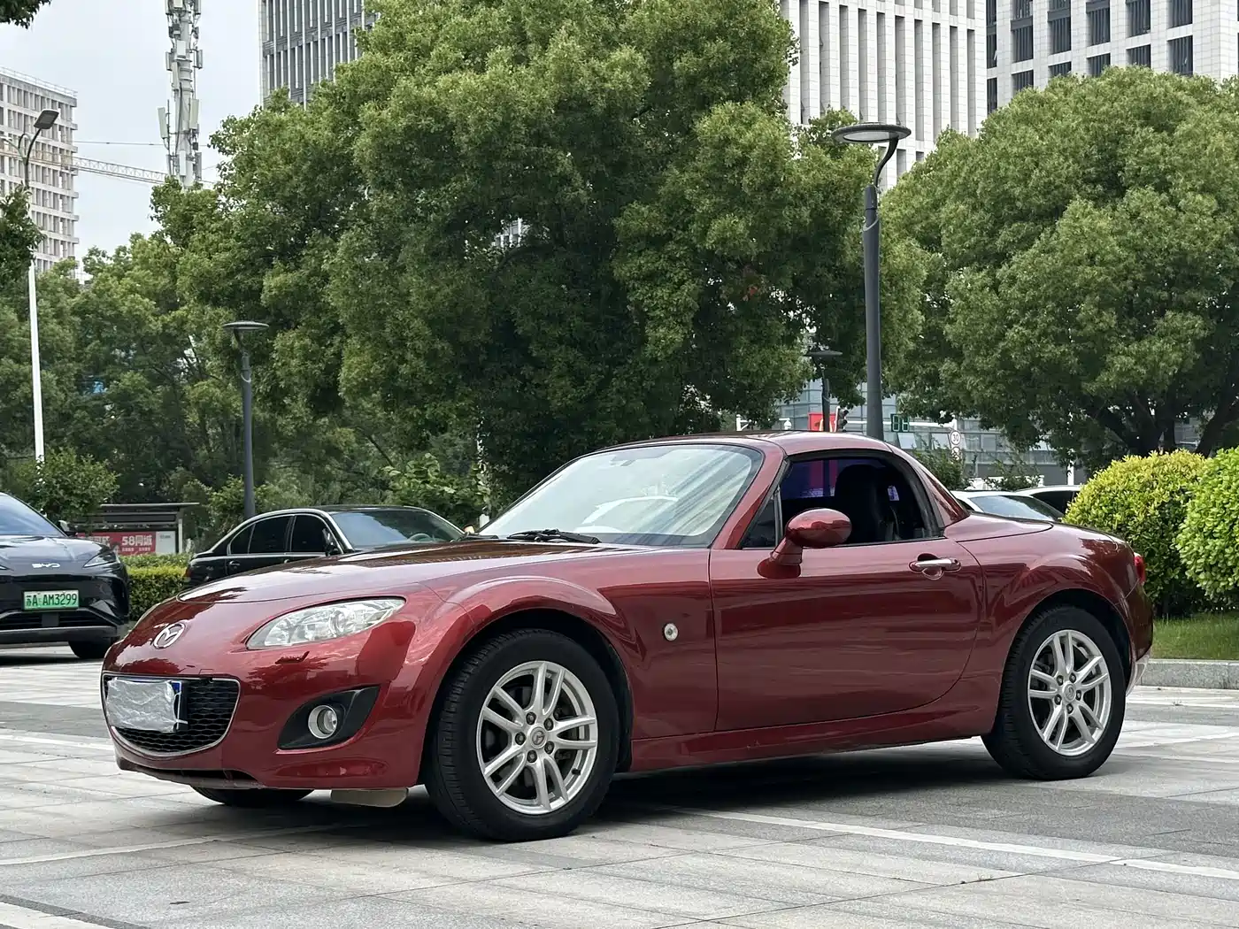 Mazda MX-5 2011 2009 2.0
