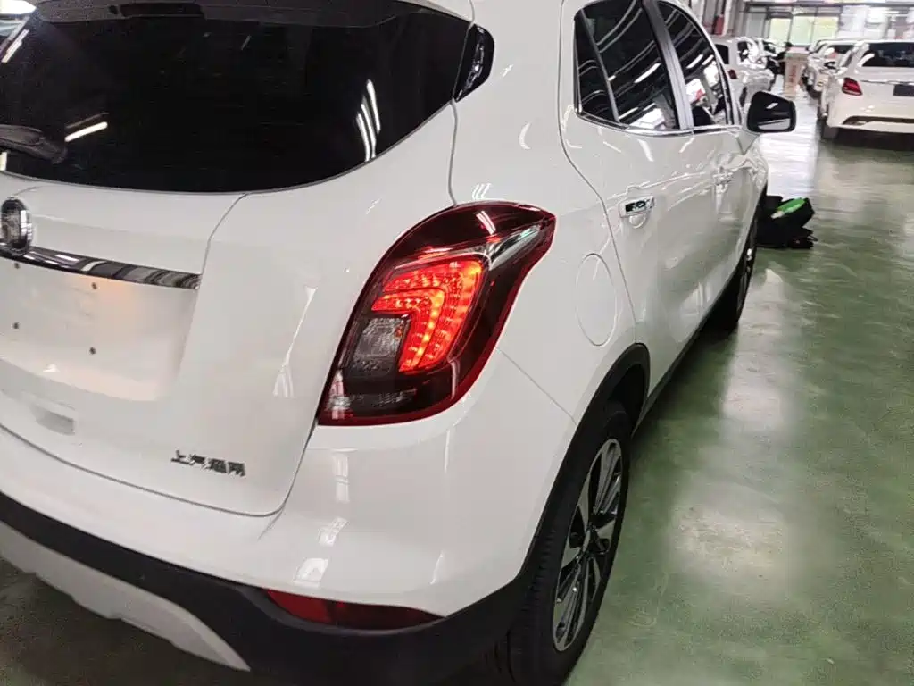 Фото 8 - Buick Encore