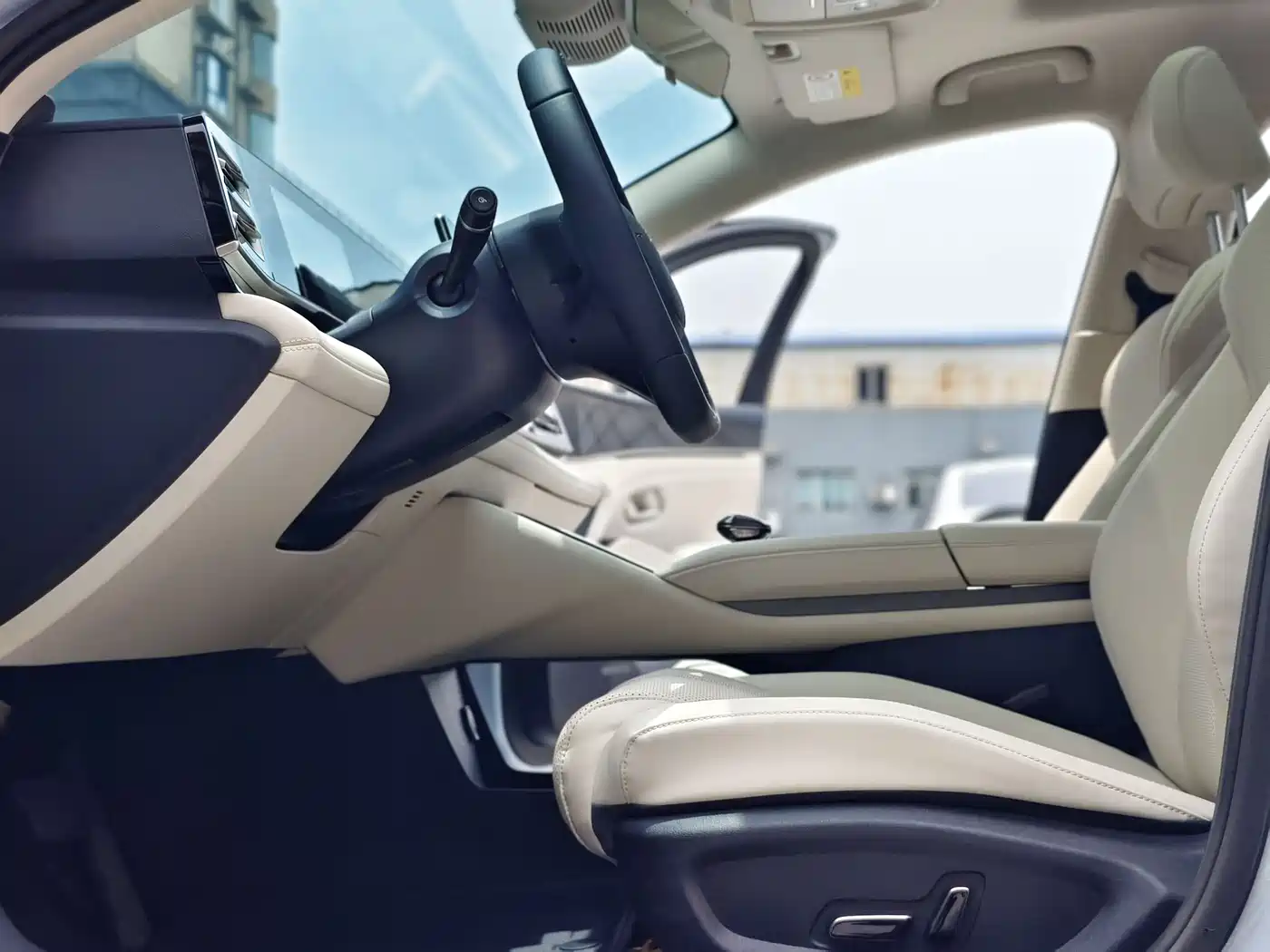 BYD Qin L 2024 DM-i 120KM Superior Edition фото 9