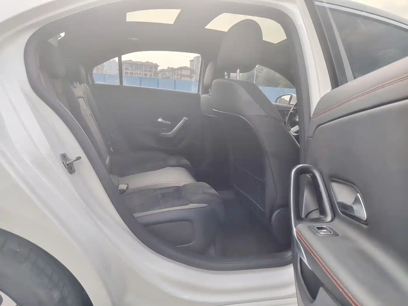 Mercedes-Benz A-Class 2024 A 200 L Fashion Edition фото 8