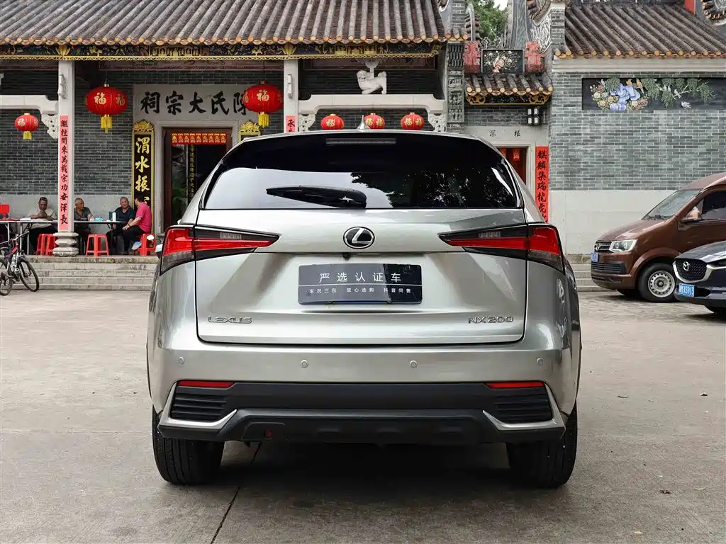 LEXUS NX