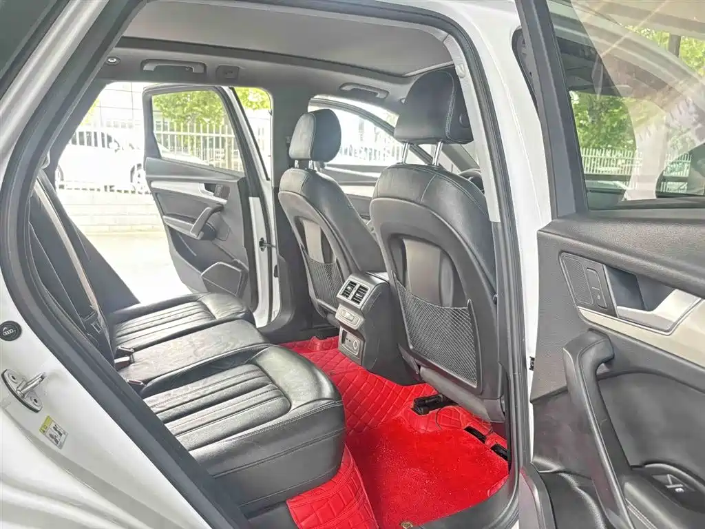 Audi Q5L 2020 Facelift 40 TFSI Honor Fashion фото 2