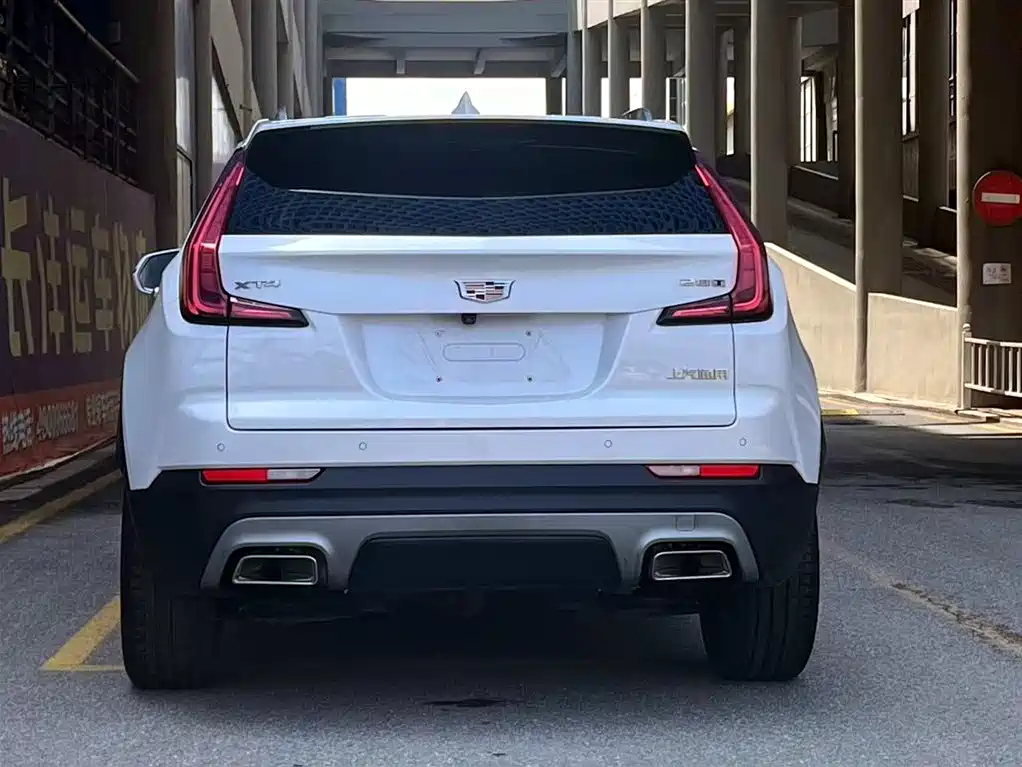 Cadillac XT4 2020 Facelift 28T 2WD Leading фото 4