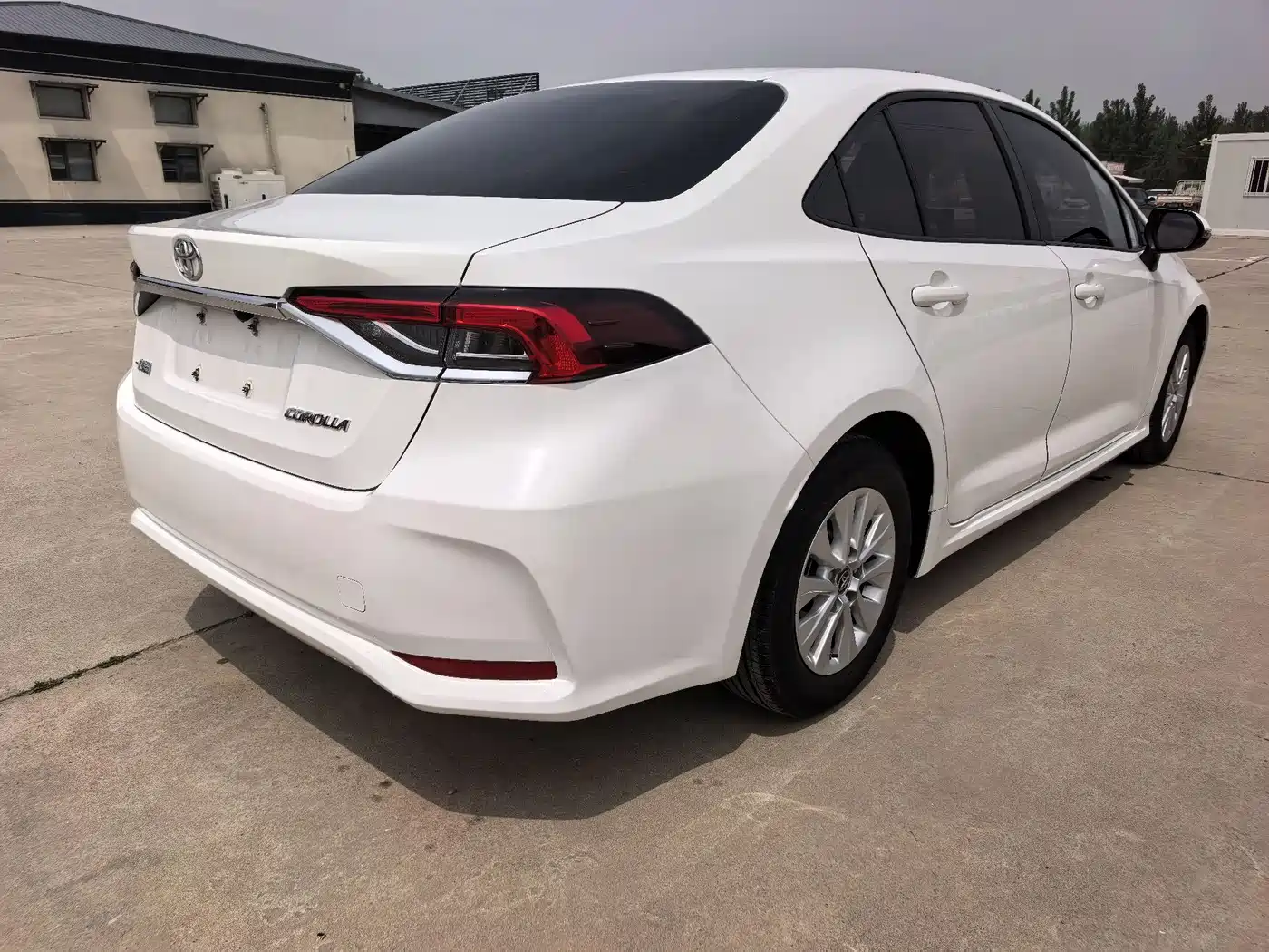 Toyota Corolla 2021 TNGA 1.5L CVT Pioneer Edition фото 4