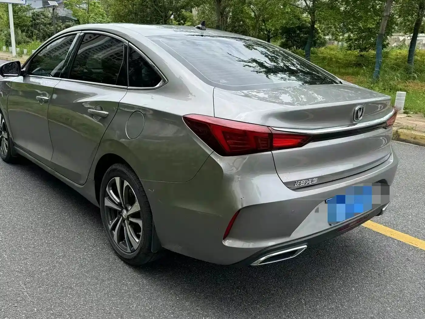 Photo 8 - Changan Eado
