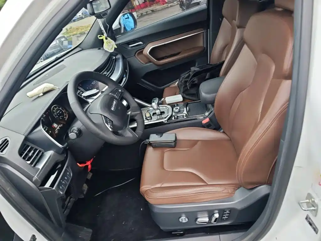 Photo 15 - Haval H6