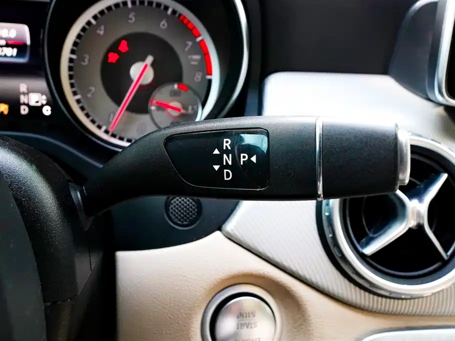 Mercedes-Benz GLA 2016 GLA 200 Dynamic фото 11
