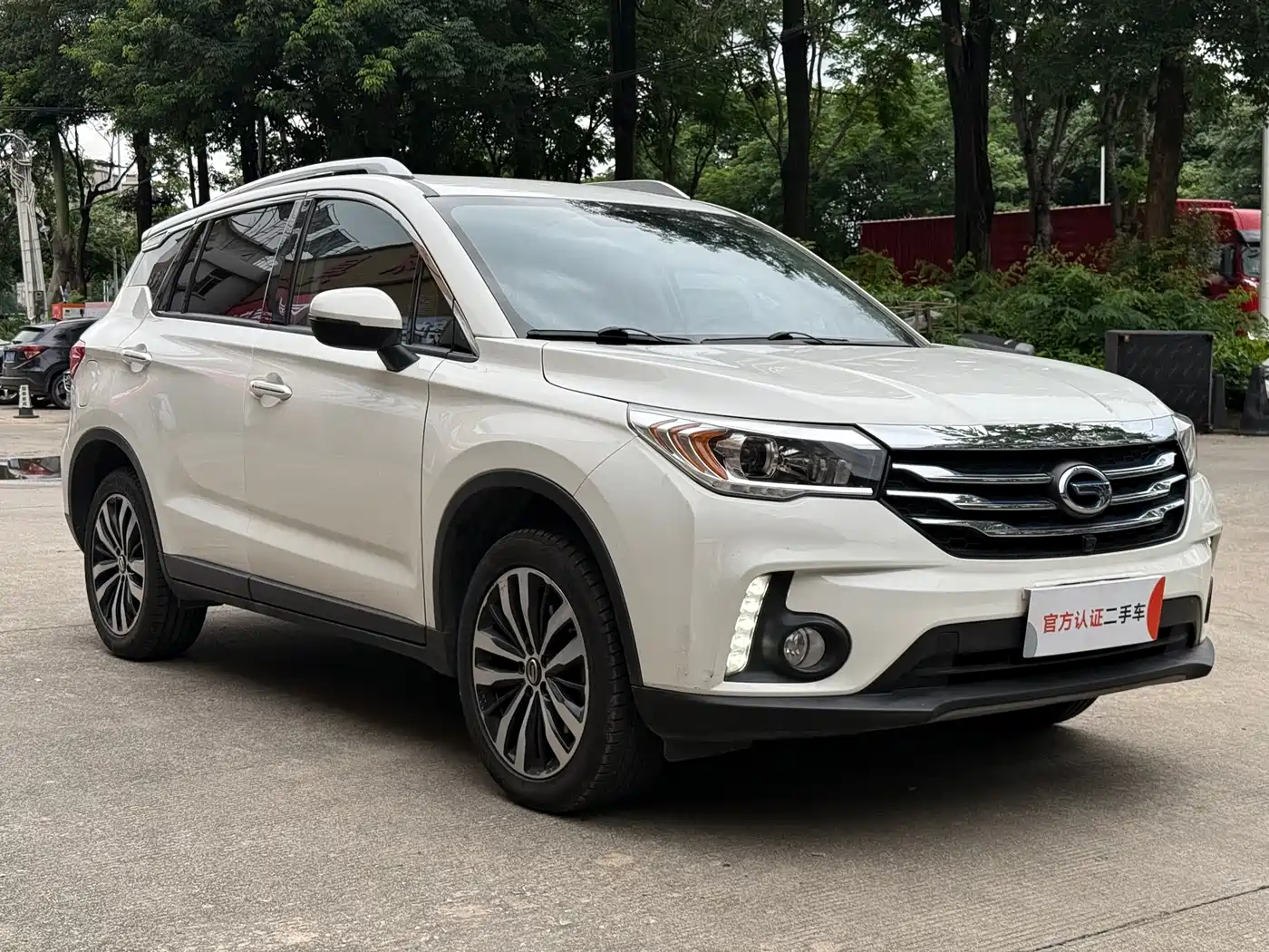 GAC Trumpchi Trumpchi GS4 New Energy 2017 1.5L PHEV Premium Edition фото 3