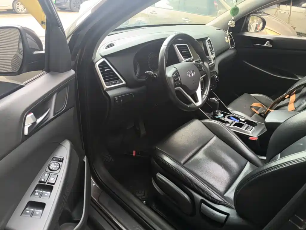 Фото 16 - Hyundai Tucson