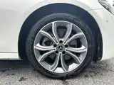 Фото 5 - Mercedes-Benz E-Class