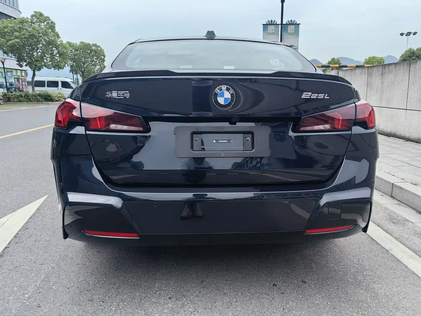 BMW 2 Series 2025 225L M Sport Moonlight Package фото 8