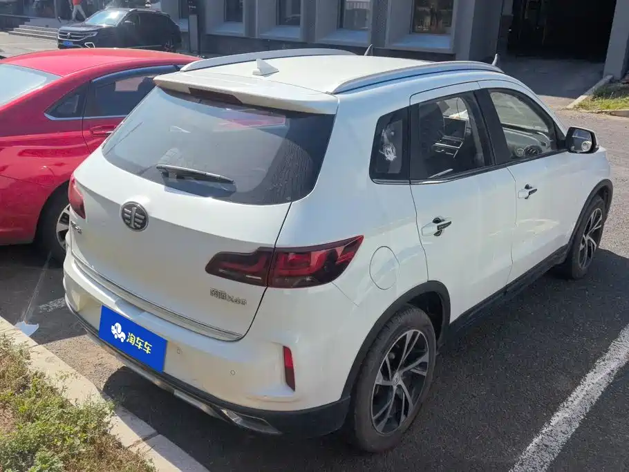 Besturn X40 2019 2019 1.6L Manual Luxury Type China V