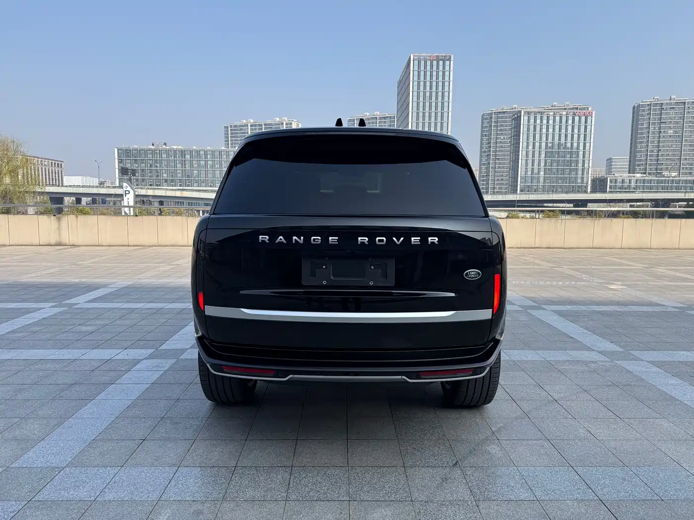 Land Rover Range Rover 2025 3.0 L6 400PS Genesis Extended Wheelbase фото 20