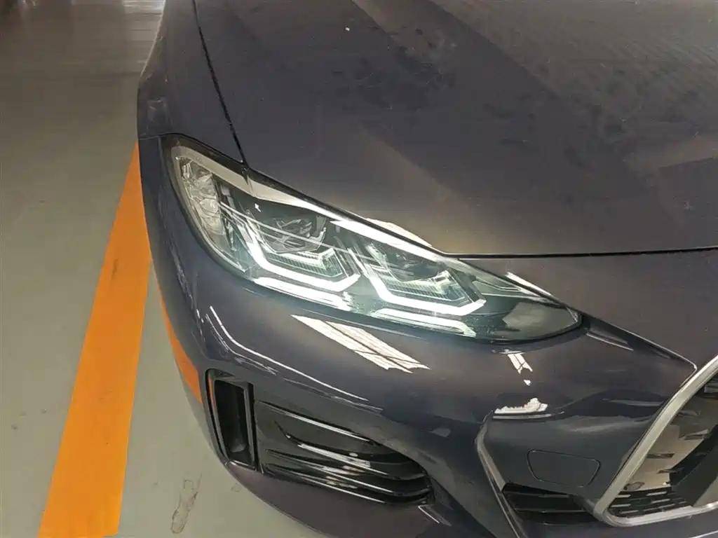 BMW i4 2023 eDrive35 фото 12