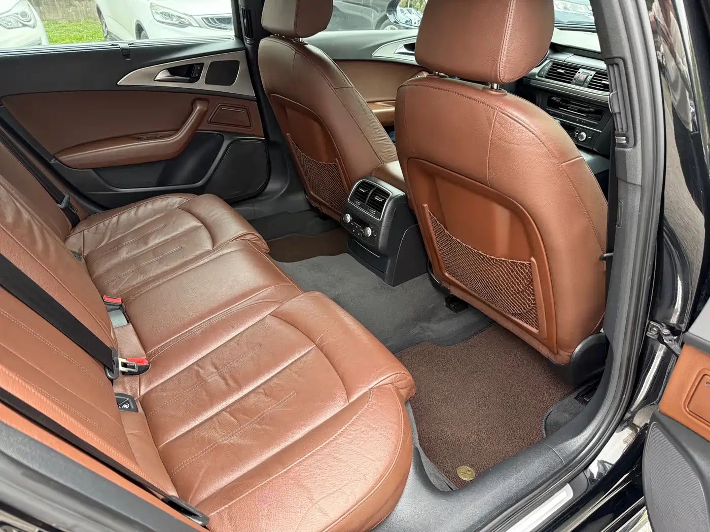 Audi A6L 2018 30th Anniversary 35 TFSI Sport фото 10