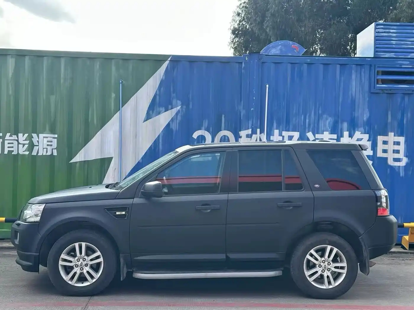 Land Rover Freelander 2 2014 2.2T SD4 SE Diesel Edition фото 4