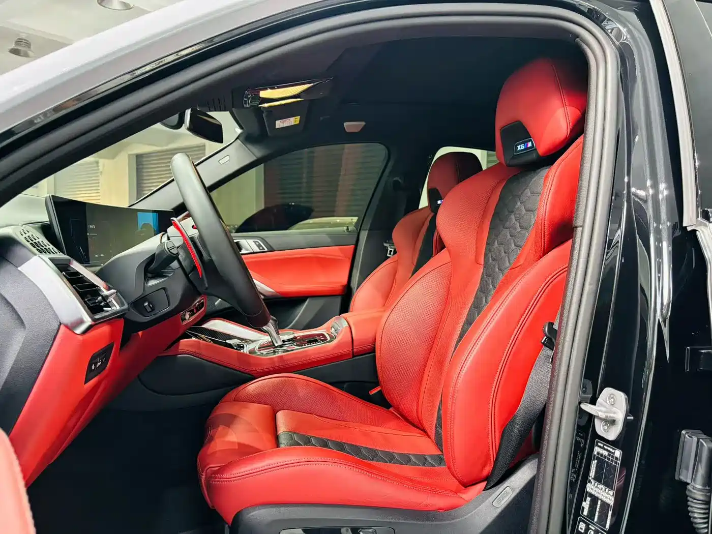 BMW X6 M 2023 Model X6 M Thunder Edition фото 7