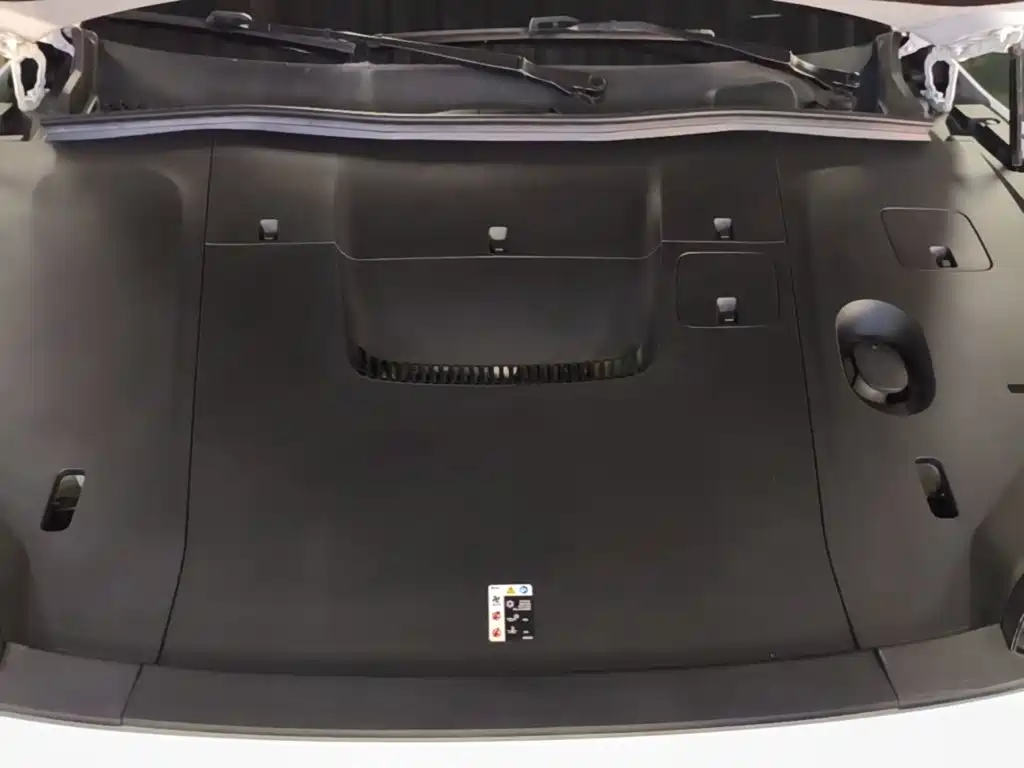 Photo 20 - NIO EC6