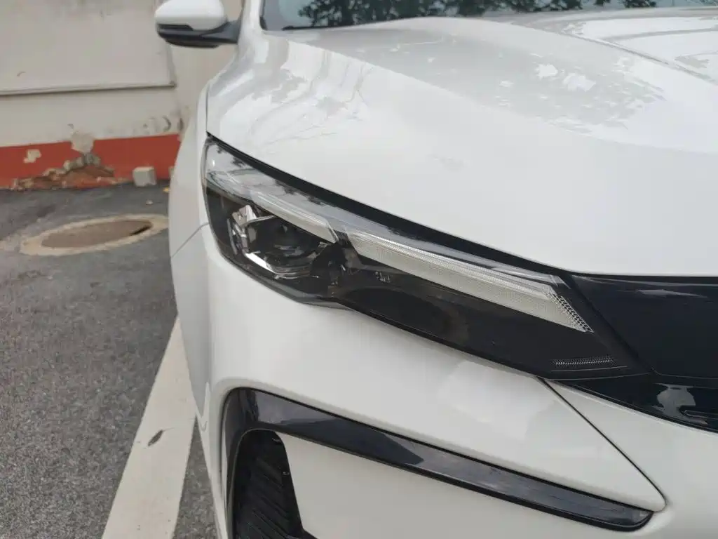Geely Emgrand L HiP 2024 2024 Model Soaring Dragon Edition 1.5TD-DHT Pro 100KM Surpassing Type