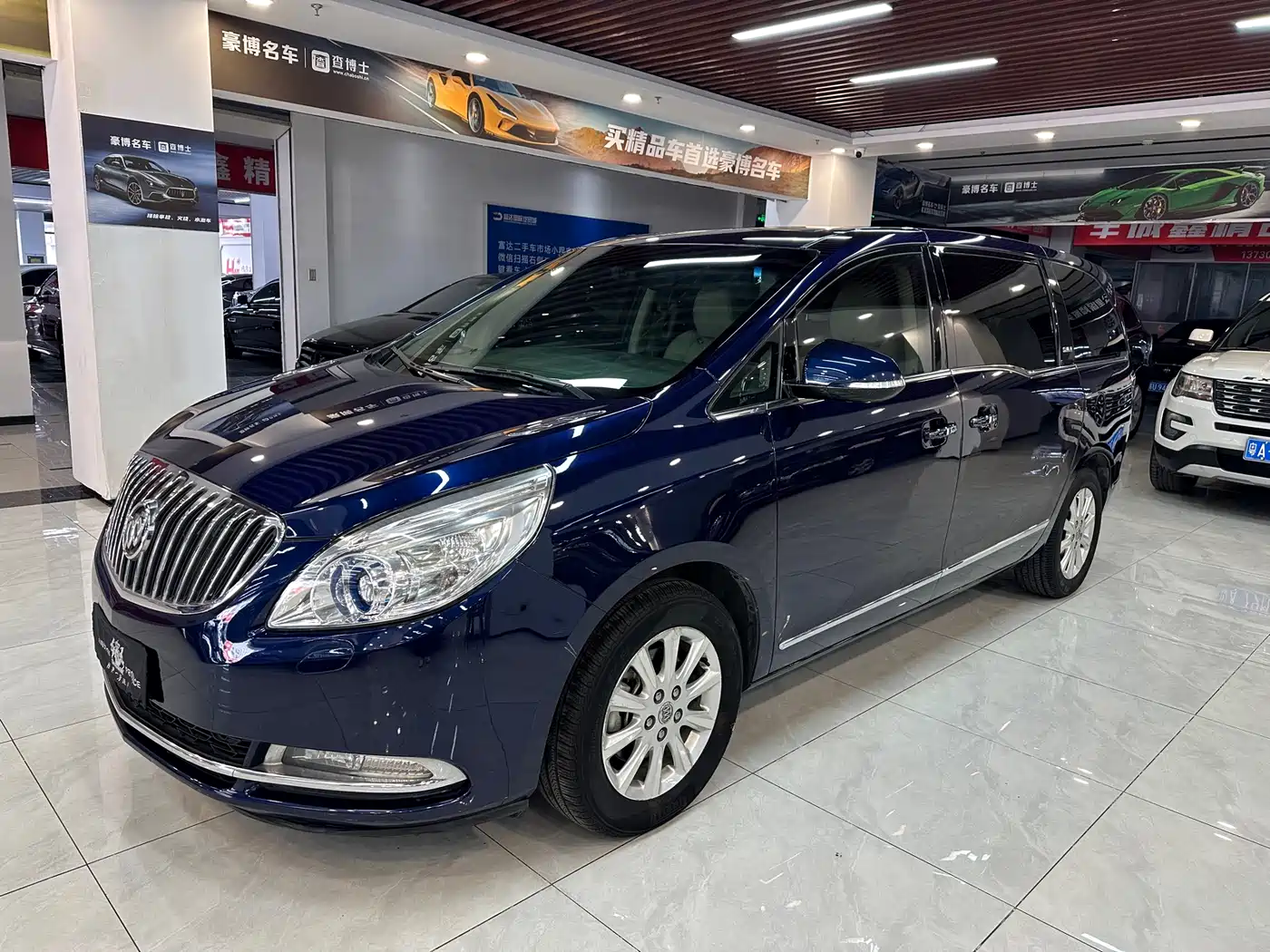 Buick GL8 2011 3.0L GT Luxury Business Elegance Edition