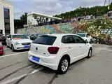 صورة 9 - Volkswagen Polo