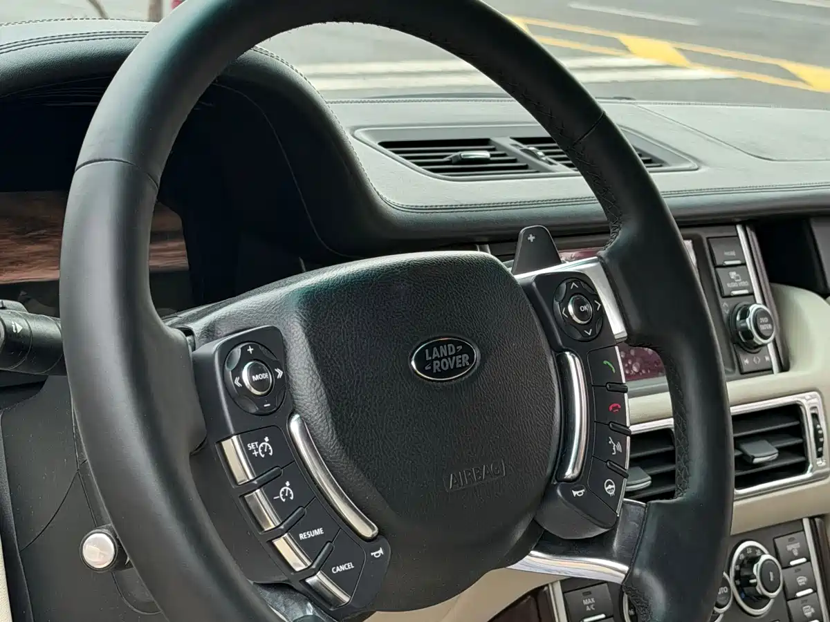 Land Rover Range Rover 2012 5.0 SC V8 фото 4