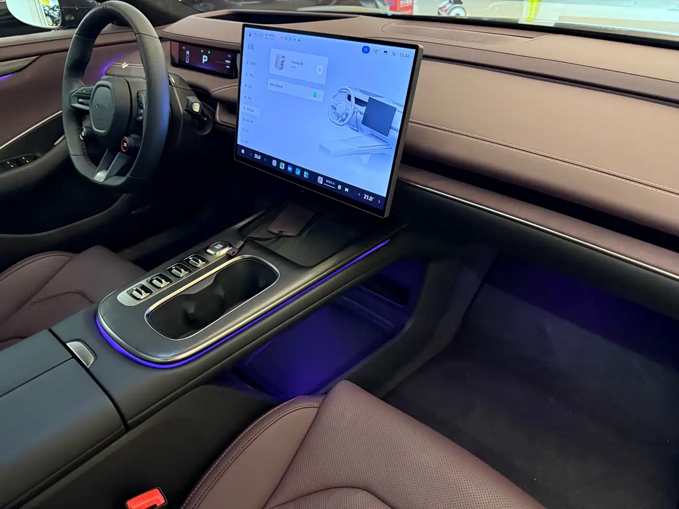 XIAOMI CAR XIAOMI SU7