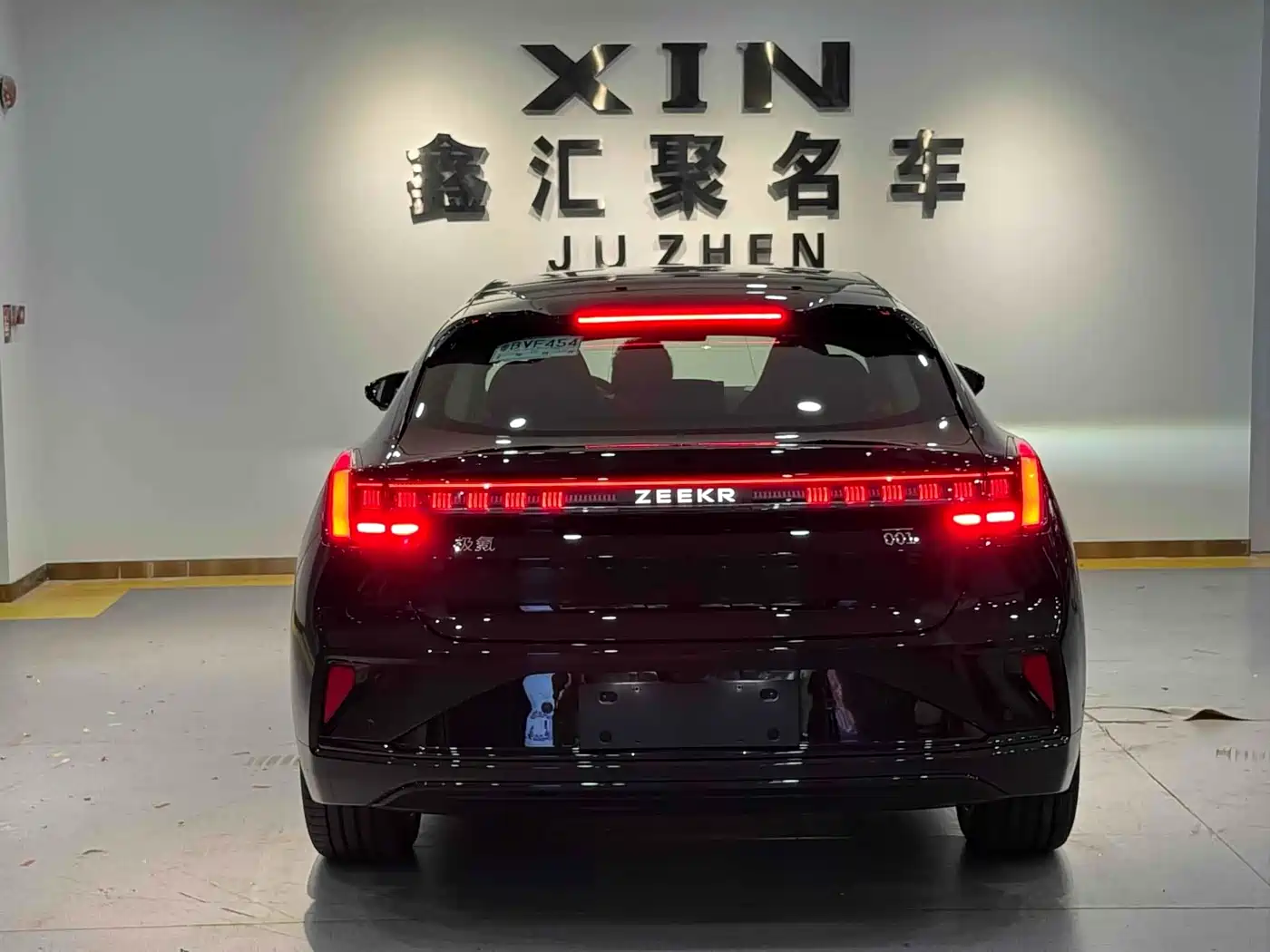 ZEEKR EXTREME KRYPTON 001