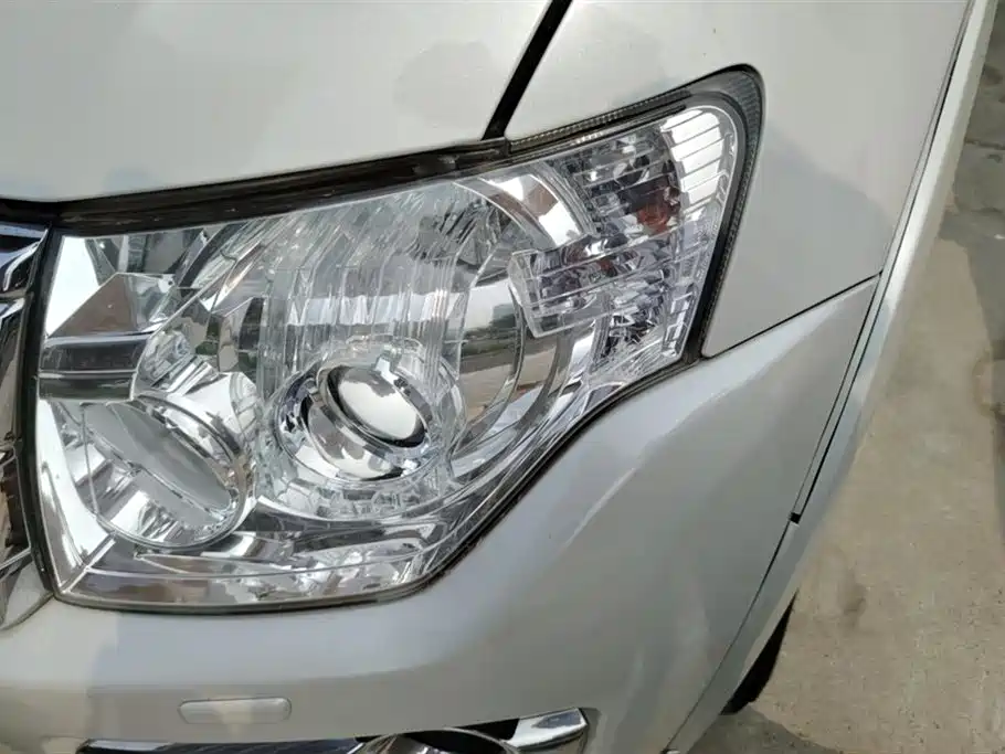 Mitsubishi Pajero 2006 Model 3.8L AT GLS фото 5