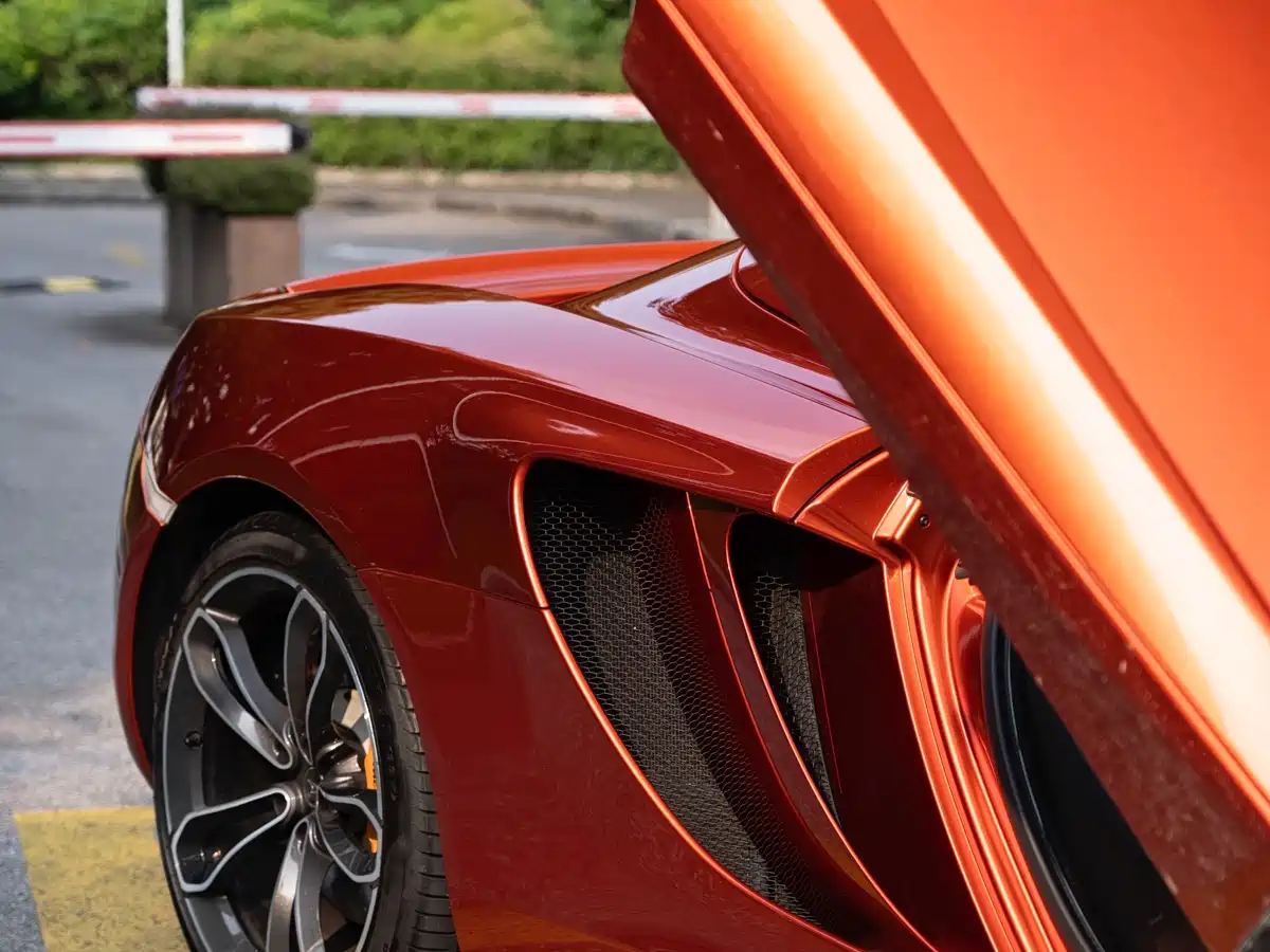 Photo 5 - McLaren 12C