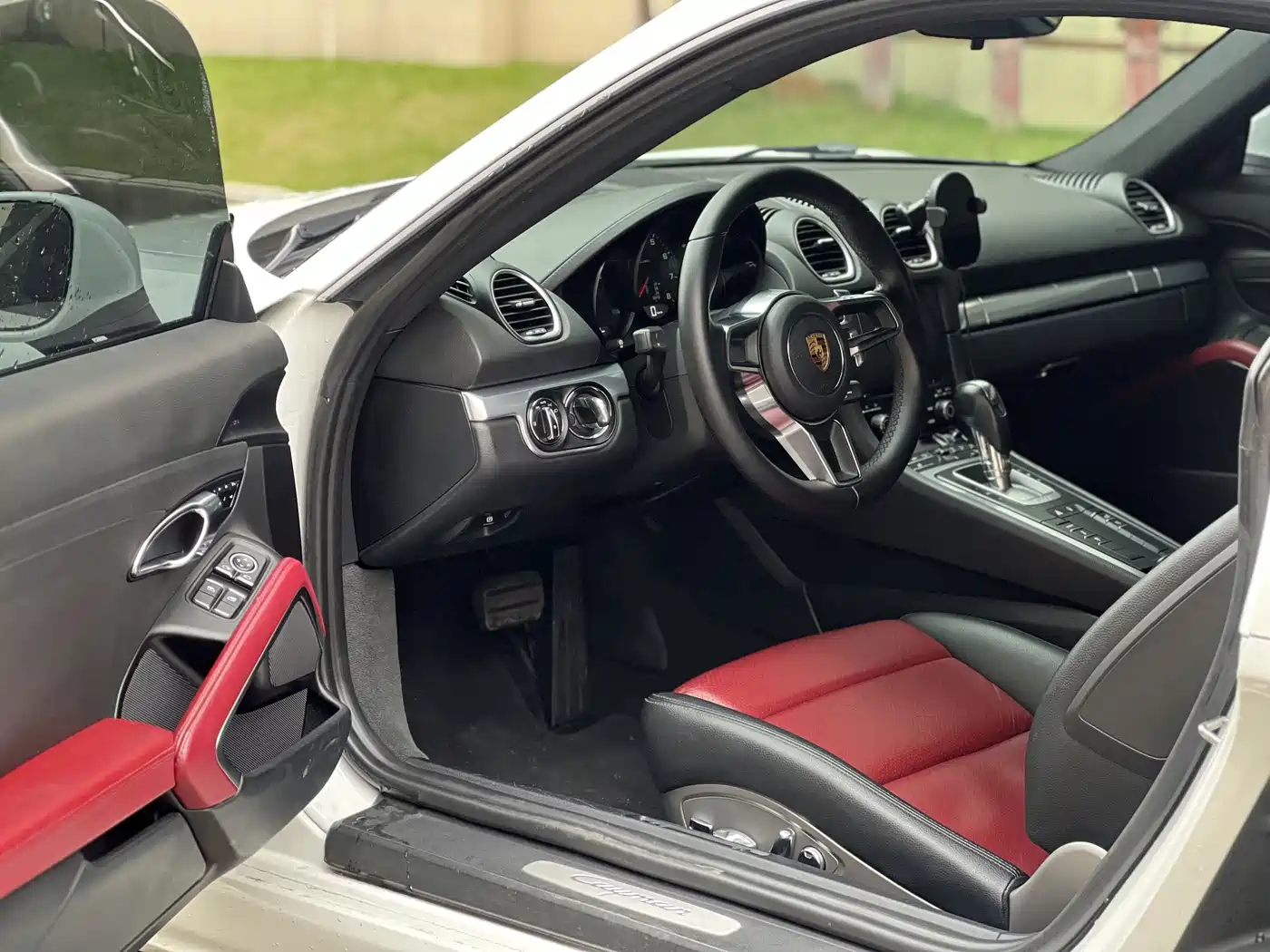 Porsche 718 2016 Cayman 2.0T фото 6