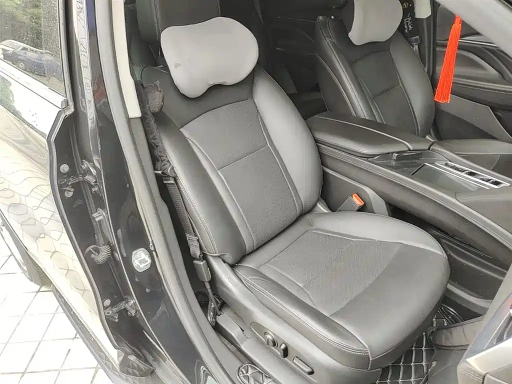 Buick Enclave 2020 28T 4WD Premium Model фото 25