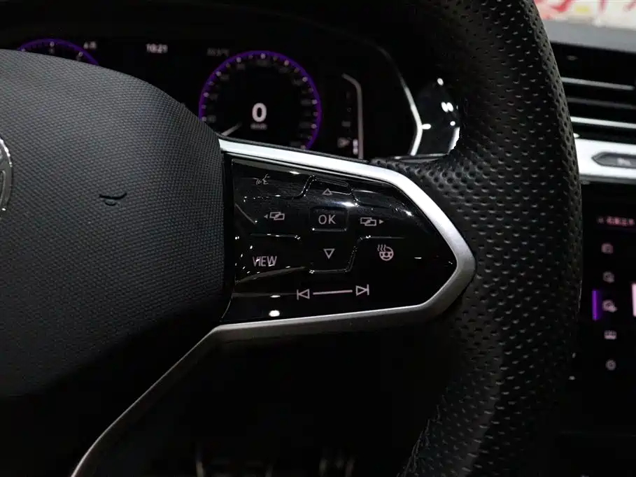 Volkswagen Magotan 2023 Model 2 Million Commemorative Edition 330TSI DSG Luxury фото 19
