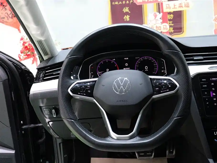 Volkswagen Magotan 2023 Model 2 Million Commemorative Edition 330TSI DSG Luxury фото 16
