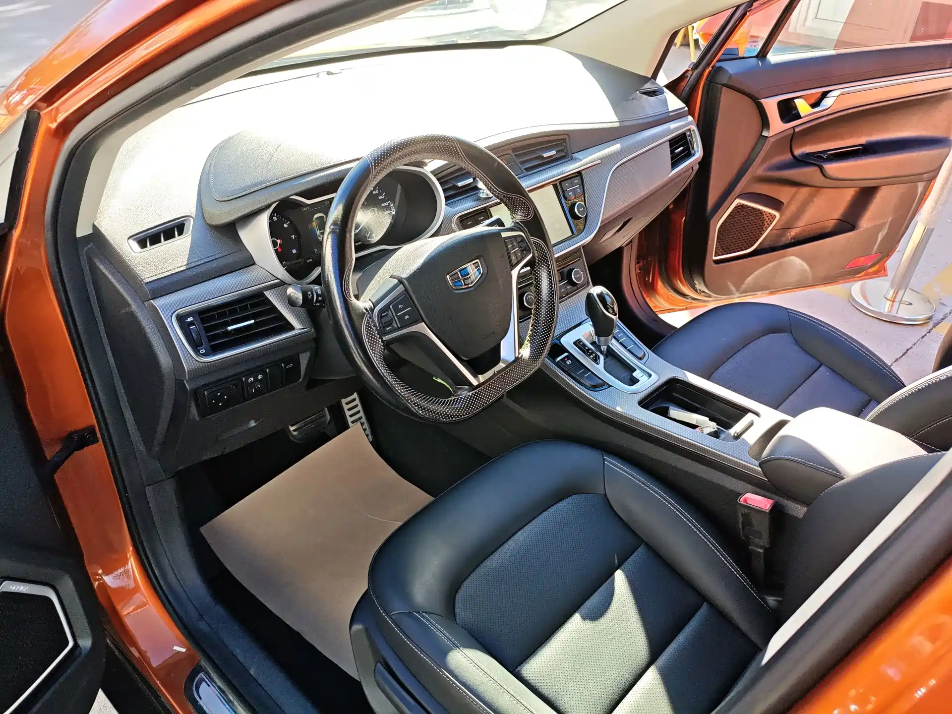Photo 14 - Geely Emgrand GS