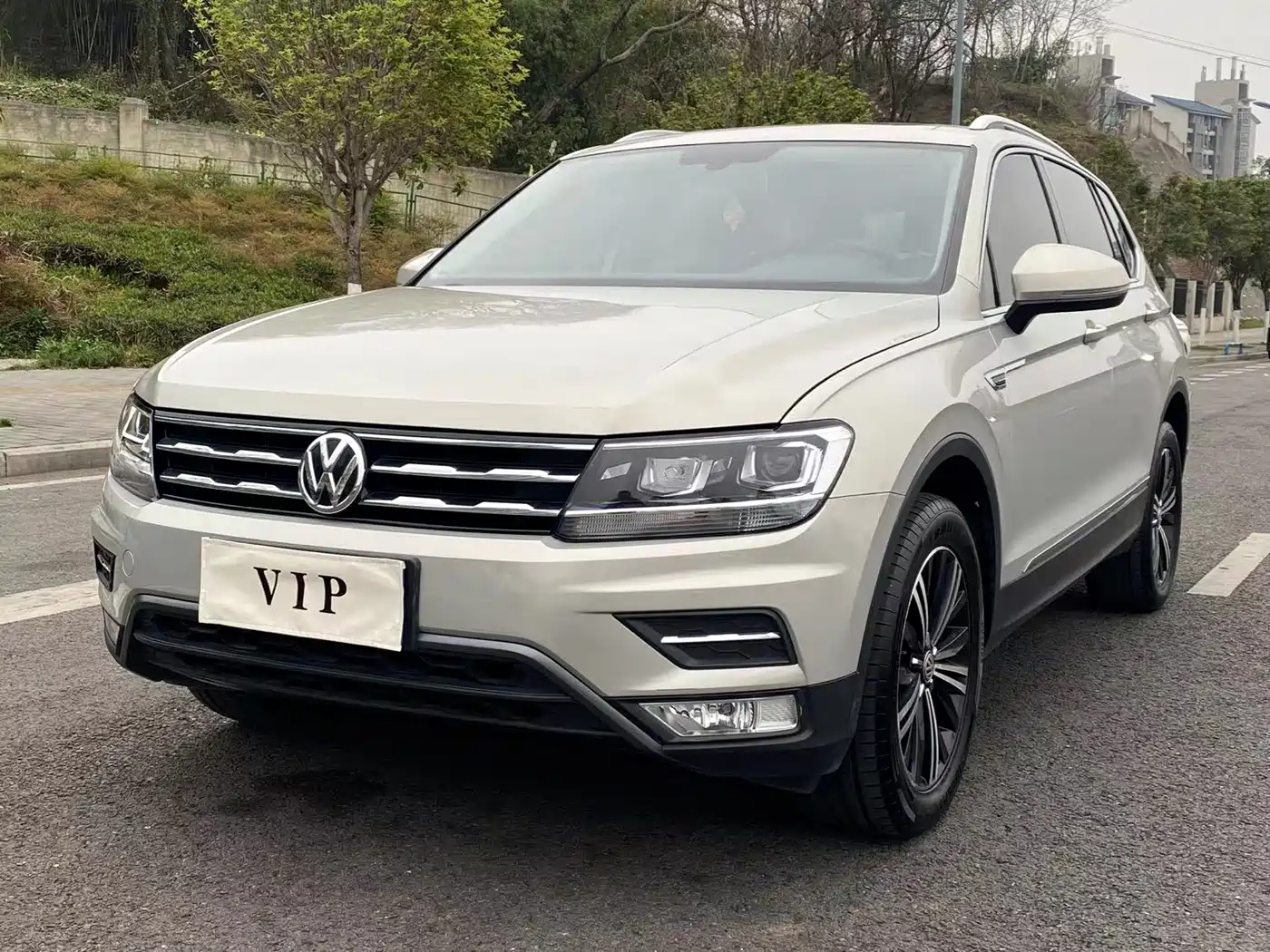 Volkswagen Tiguan L 2019 330TSI Automatic 2WD Panorama Comfort Edition China VI