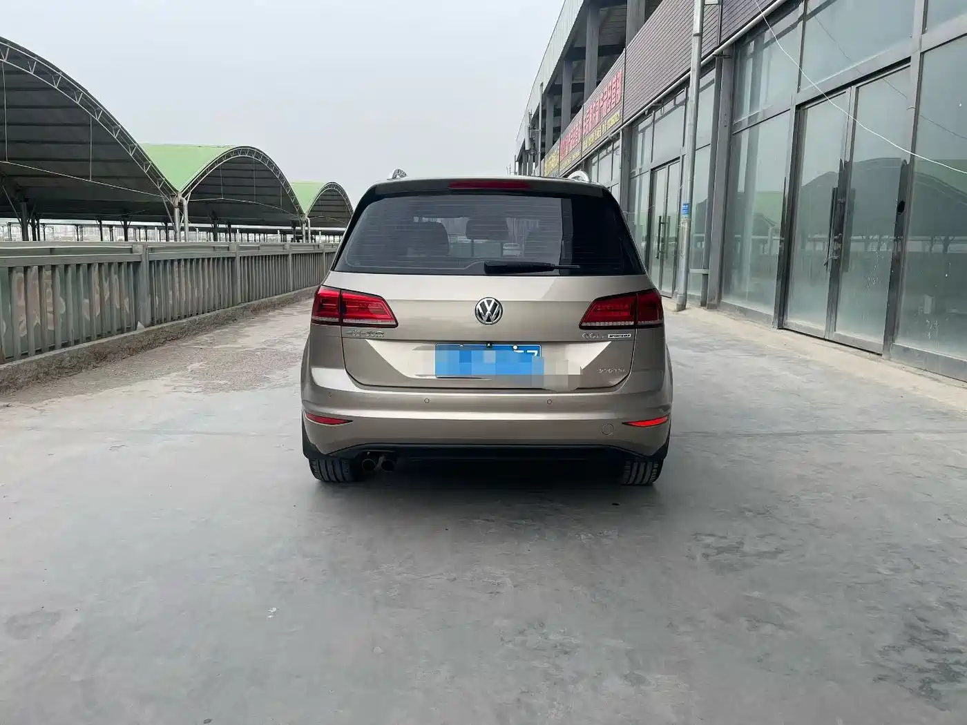 Volkswagen Golf Sportsvan 2018 230TSI Automatic Luxury фото 5