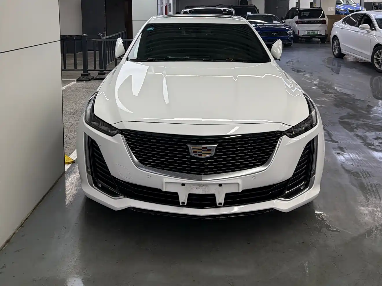 Cadillac CT5 2022 28T Luxury (Standard) фото 2