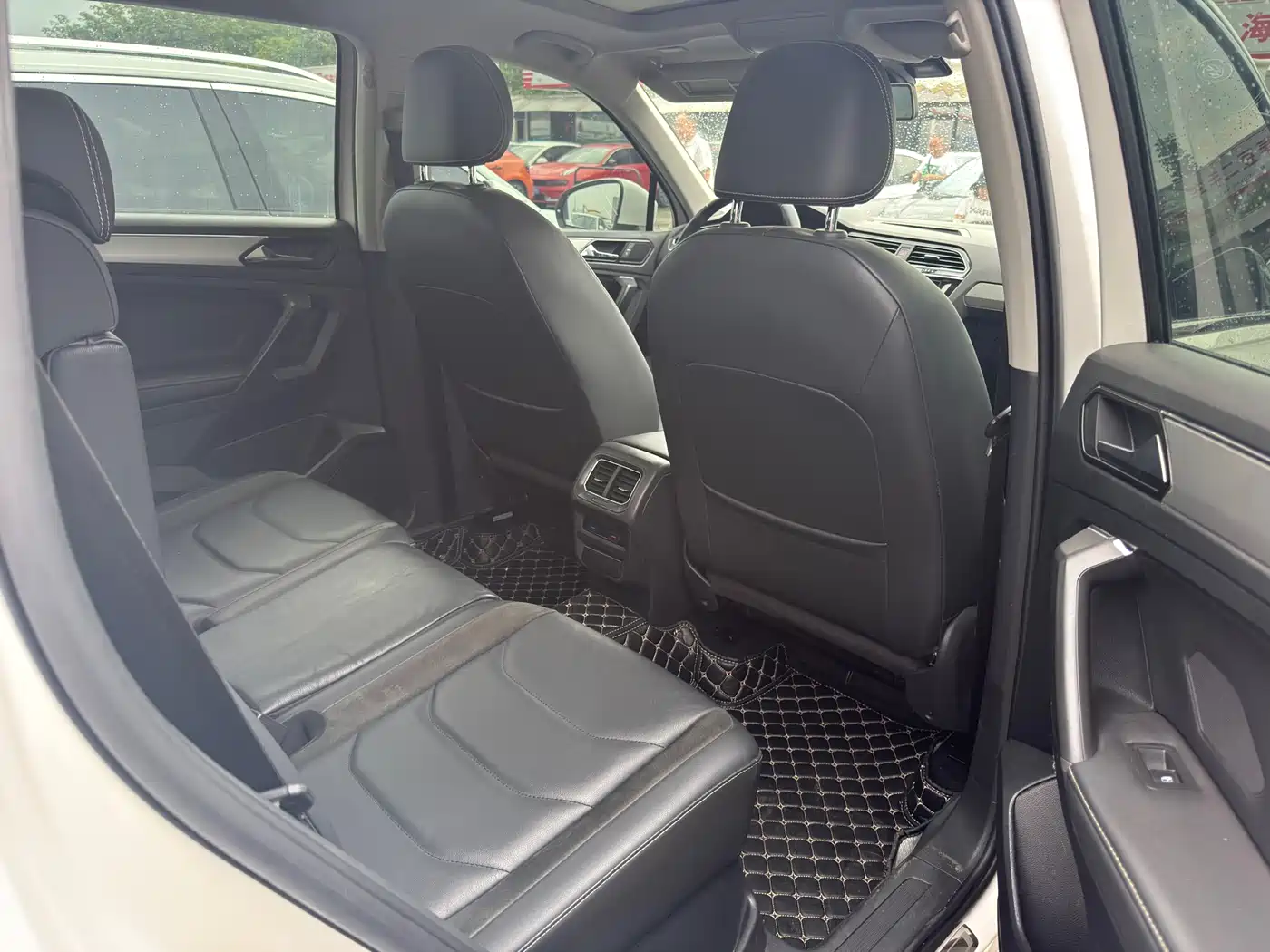 Volkswagen Tiguan L 2019 330TSI Automatic 2WD Smart Luxury Edition China VI фото 10