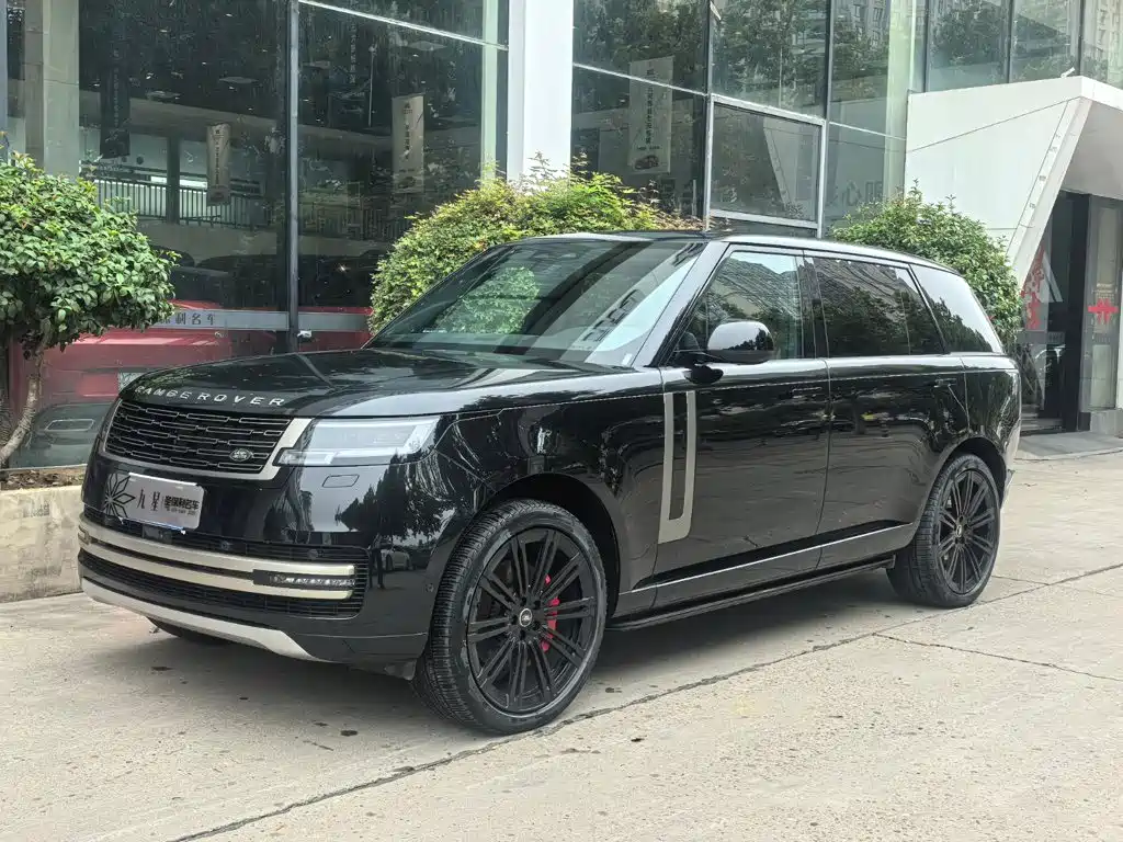 Land Rover Range Rover 2025 2024 3.0 L6 400PS Golden Age Extended 7-Seater