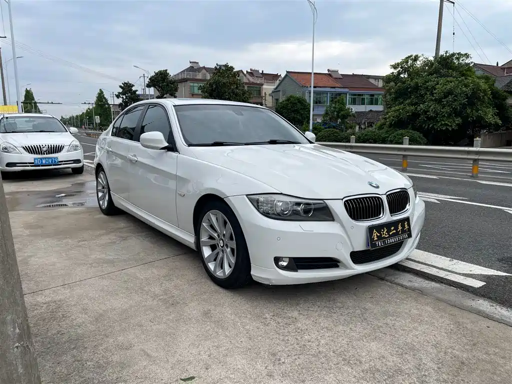 BMW 3 Series (Import) 2010 325i Luxury