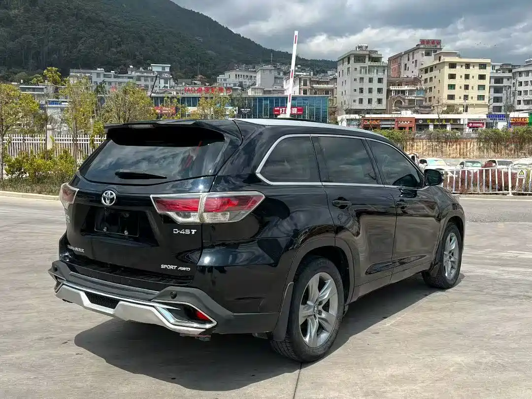 Toyota Highlander 2017 2.0T 4WD Premium 7-Seater фото 9