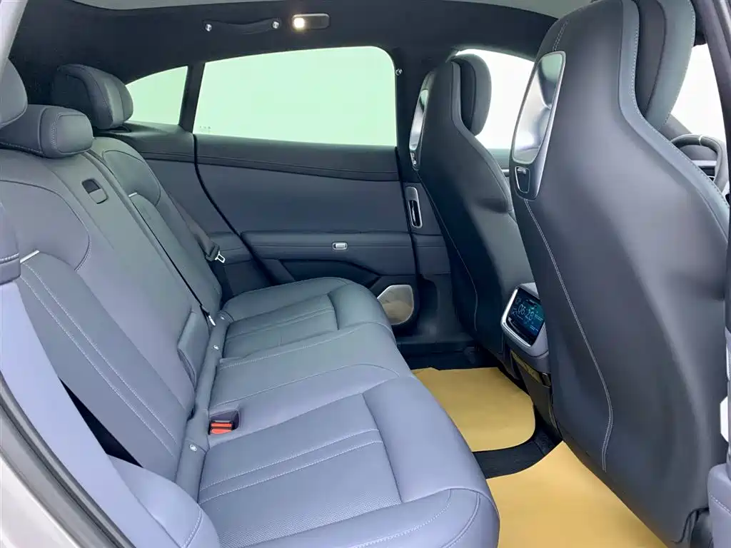 XIAOMI CAR XIAOMI YU7