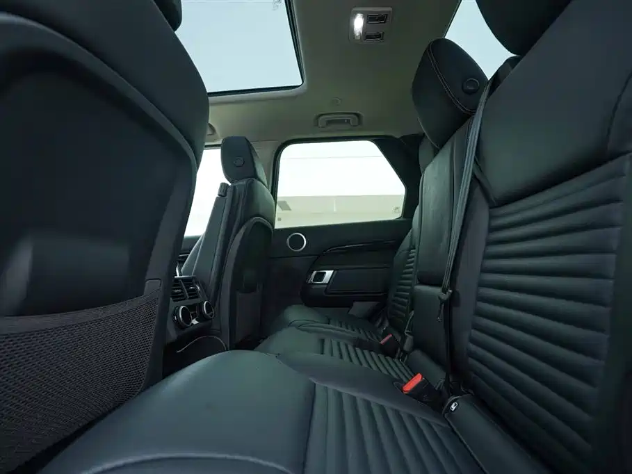 Land Rover Discovery 2024 Model 360PS S фото 21