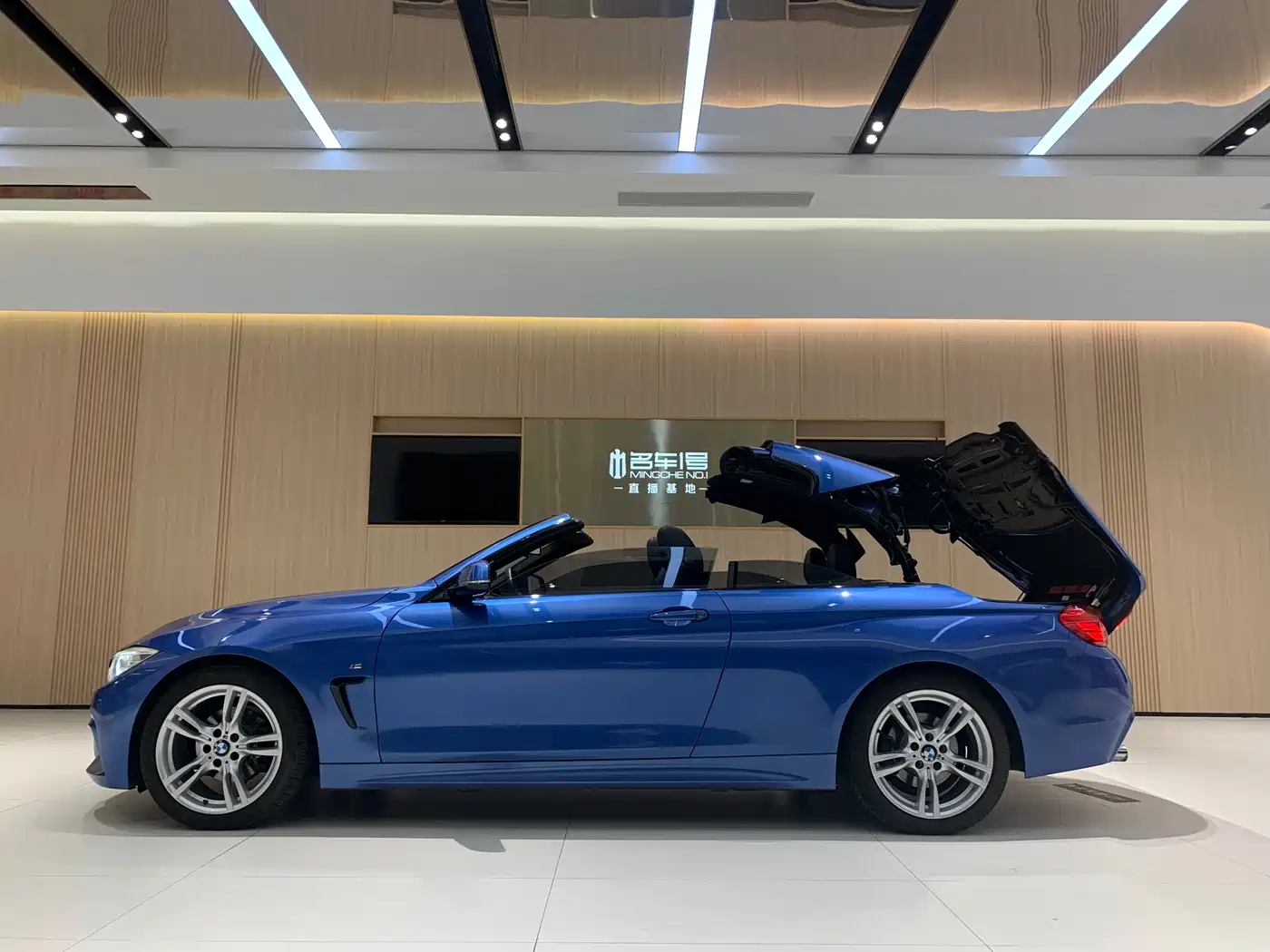 BMW 4 Series 2014 420i Convertible Luxury Design Package фото 6