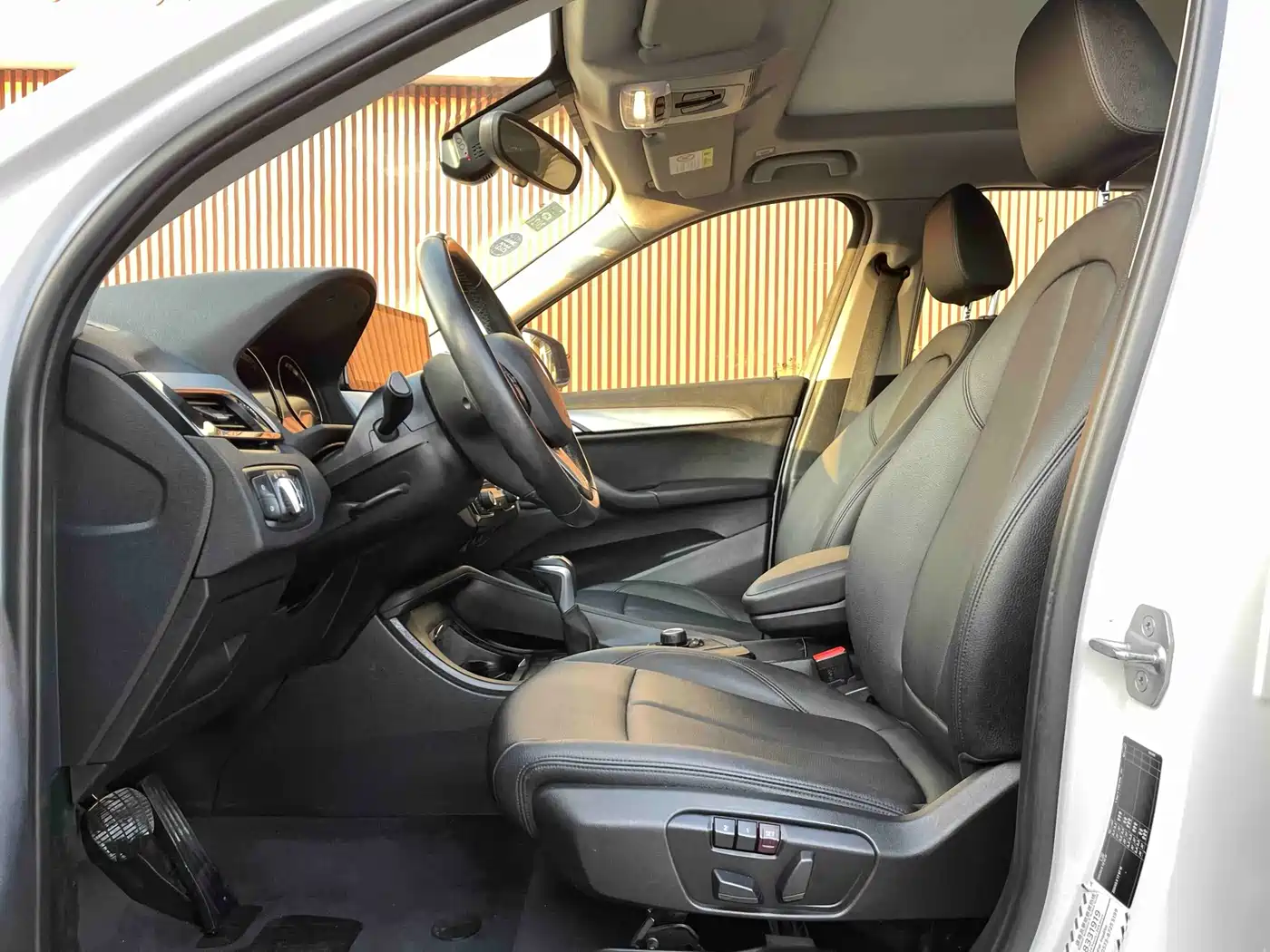 BMW X1 2019 sDrive20Li Leading Model фото 16