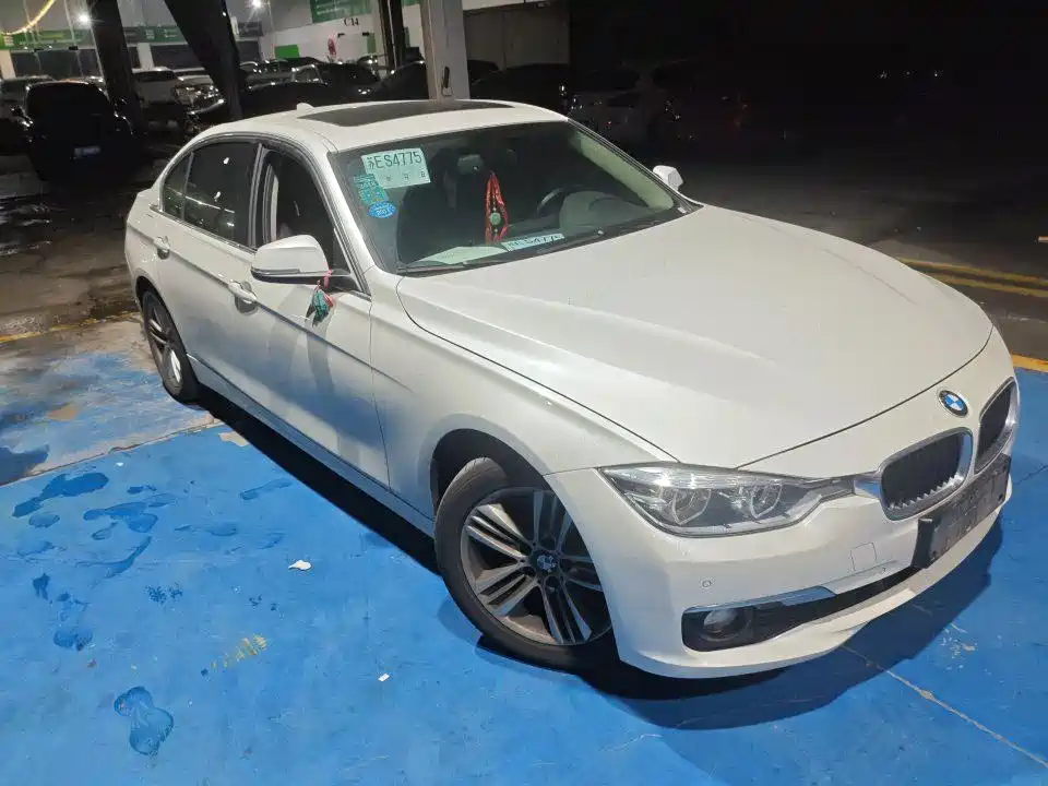 Фото 9 - BMW 3 Series