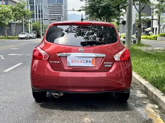 Nissan Tiida 2013 1.6L CVT Cool Edition — фото 5
