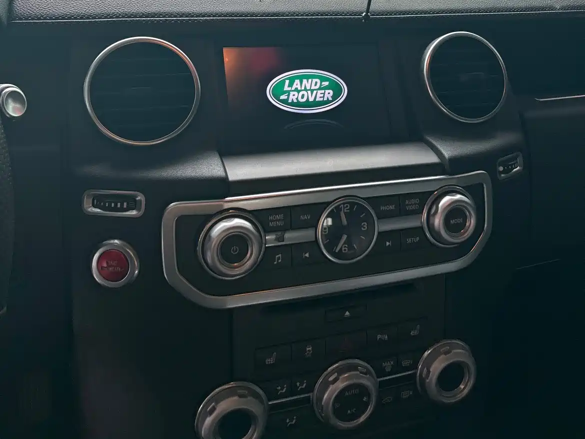 Land Rover Discovery 2015 3.0 SC V6 SE фото 7